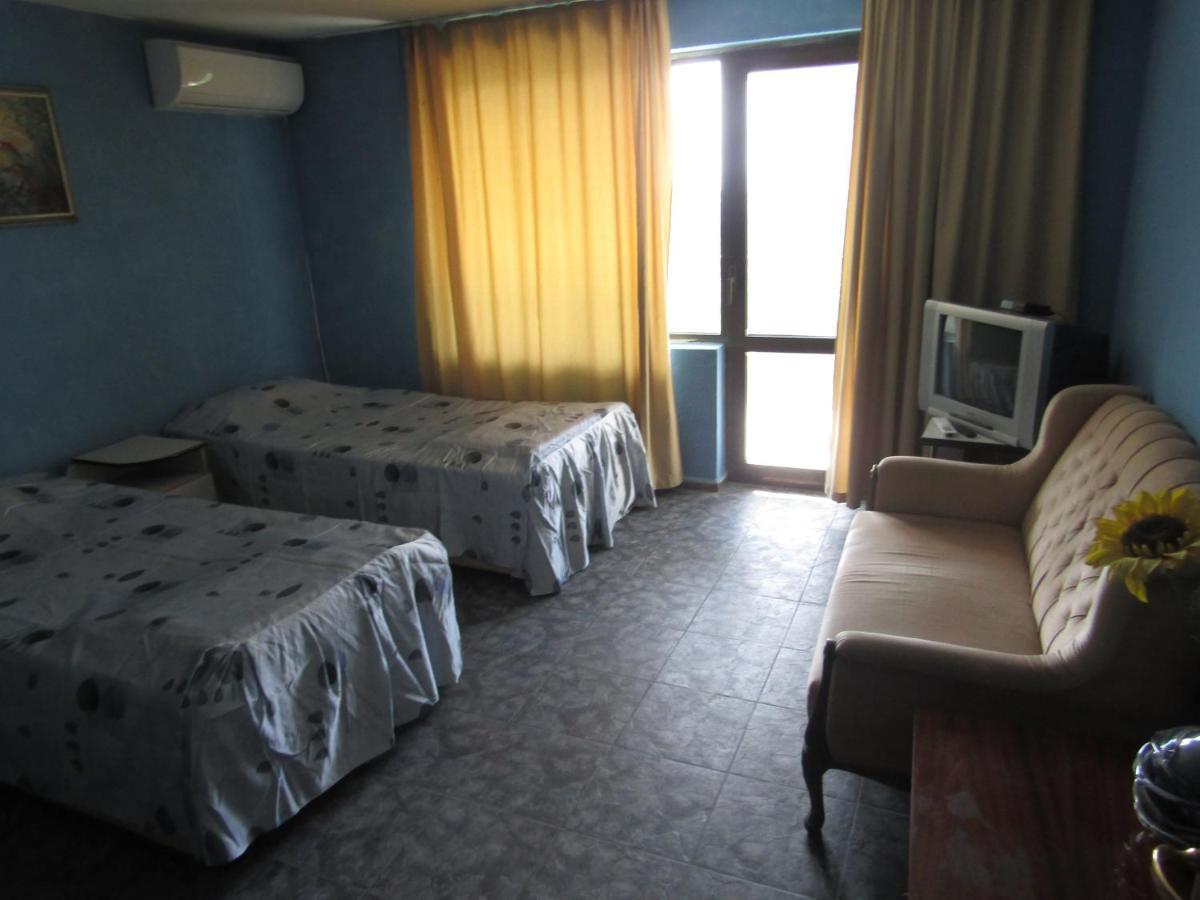 Hostel Papagal 바르나 외부 사진